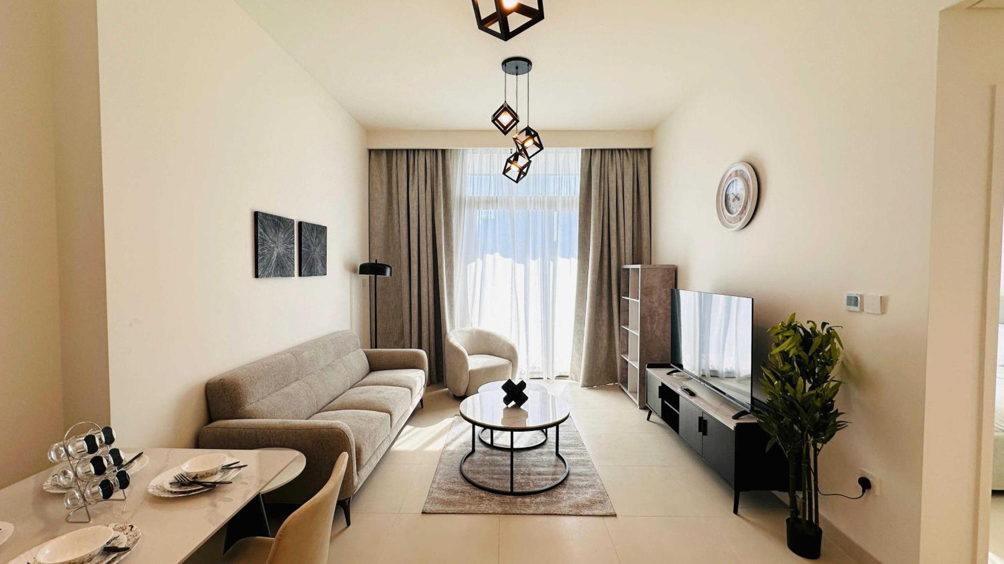 Oyo 1350 Premium 1-bed Burj Crown Apartment Dubai