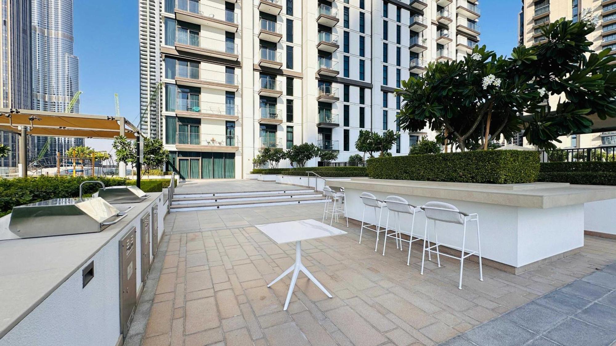 Oyo 1350 Premium 1-bed Burj Crown Apartment *